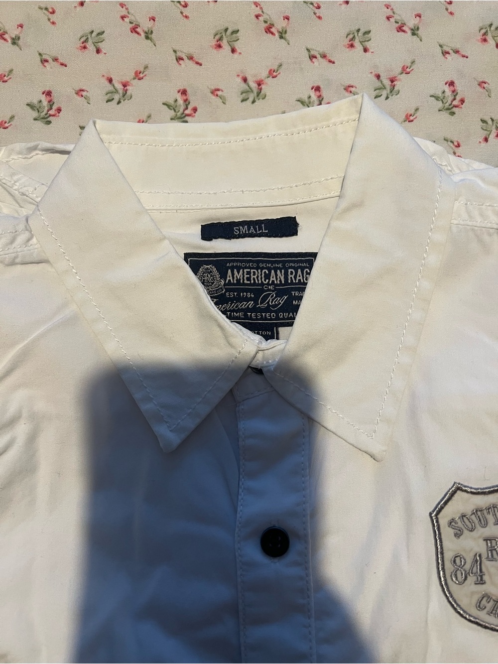 † American Rag White Racing Patch Button Up Shirt - Small - Picture 5 of 5